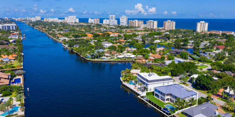 Luxury Real Estate Report Reveals Market Trends in South Florida | RealEstateMarket