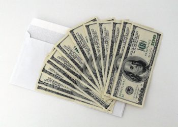 Featured image for: SBA 504 vs. SBA 7(a) Loans: Which is Right for Your Commercial Property? (Compare the two main SBA loan programs for CRE. Detail SBA 504 (for fixed assets, lower down payments) vs. 7(a) (more flexible use, higher rates). Cover eligibility, use cases, loan terms, and application processes for each.)