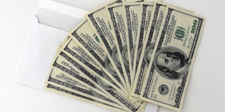 Featured image for: SBA 504 vs. SBA 7(a) Loans: Which is Right for Your Commercial Property? (Compare the two main SBA loan programs for CRE. Detail SBA 504 (for fixed assets, lower down payments) vs. 7(a) (more flexible use, higher rates). Cover eligibility, use cases, loan terms, and application processes for each.)